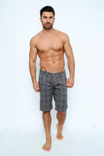 Load image into Gallery viewer, Men&#39;s Slim FIt Bermuda Checkered Shorts